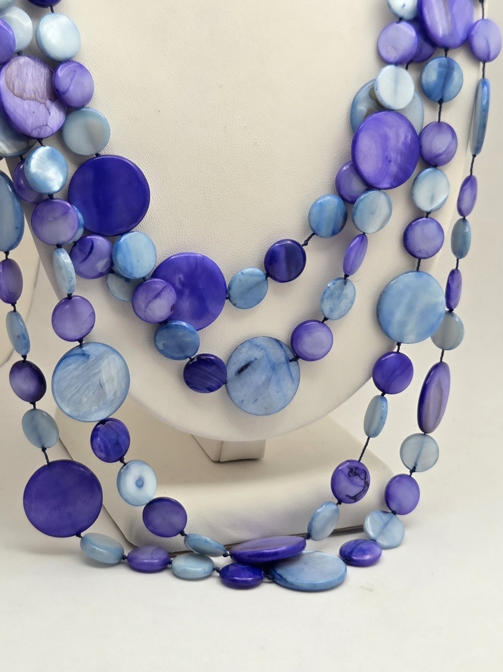 Vintage Blue Purple Mother of Pearl Disc Layered Necklace - Picture 11 of 16